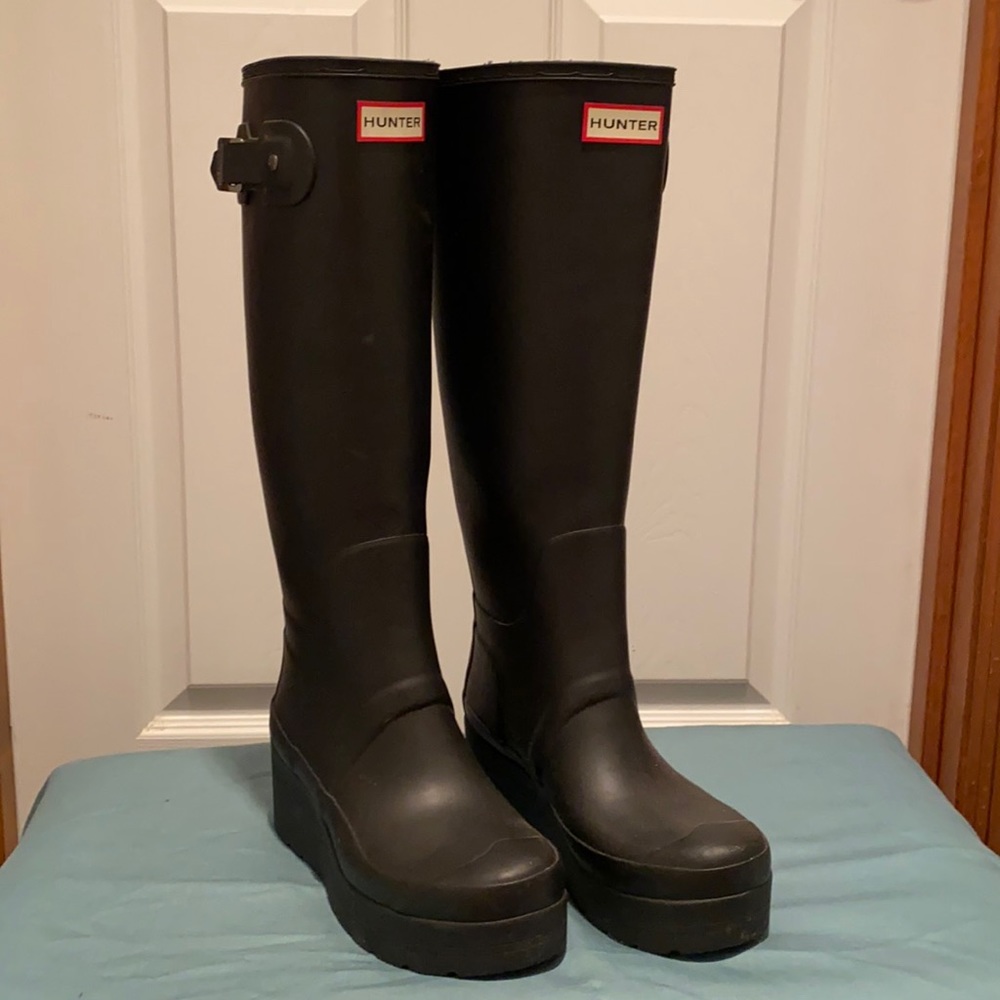Hunter platform rain boots!  Super cute!